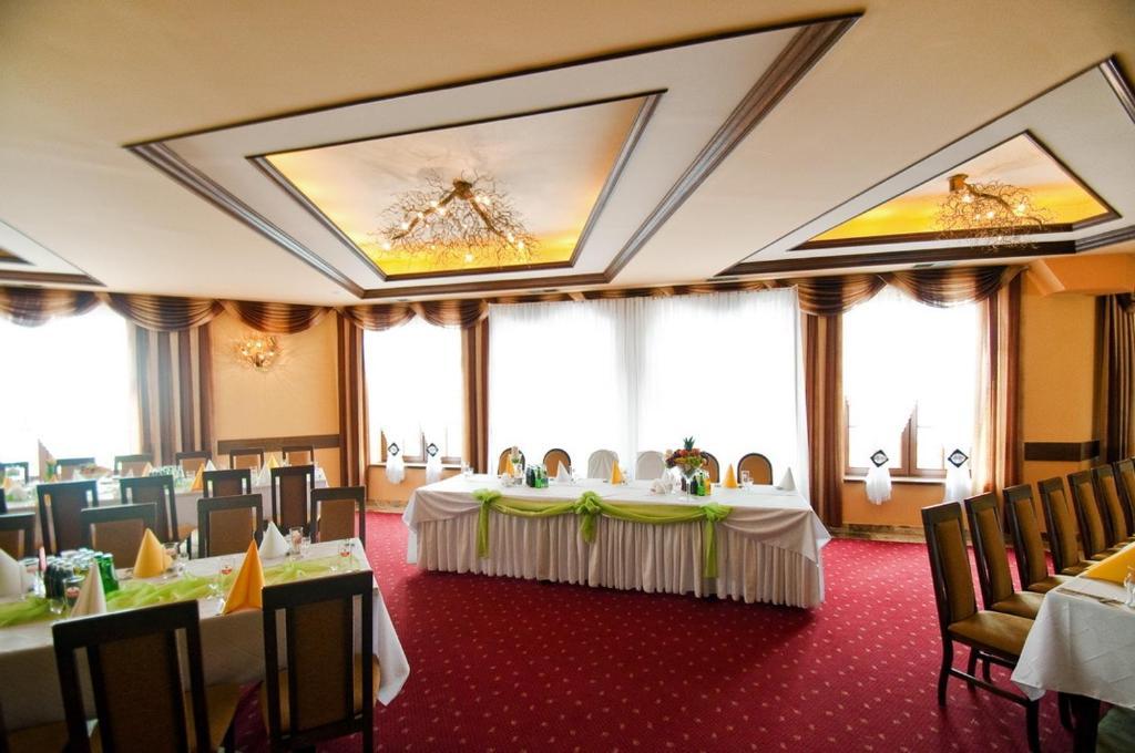 Skalny Dworek Нови Тарг Екстериор снимка